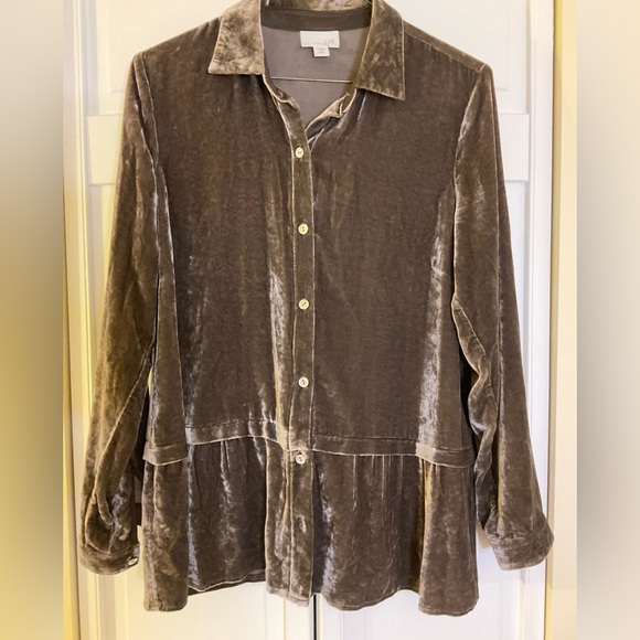$15 ❌ SEND OFFER ❌ J. jill Velour / Velvet Feeling Blouse with a Peplum - Picture 4 of 6